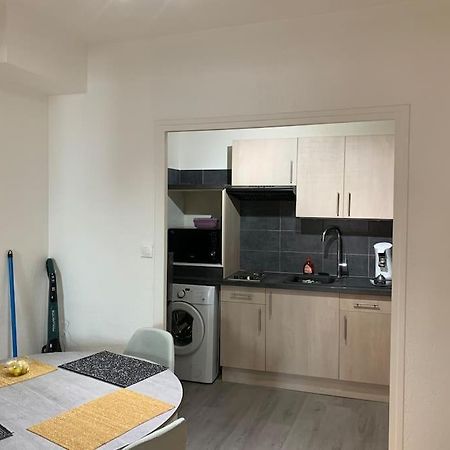 Aubenas : Beau Studio, Proche Du Chateau Zewnętrze zdjęcie